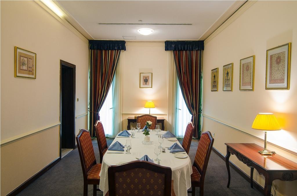 Cassells Ghantoot Hotel & Resort Rom bilde
